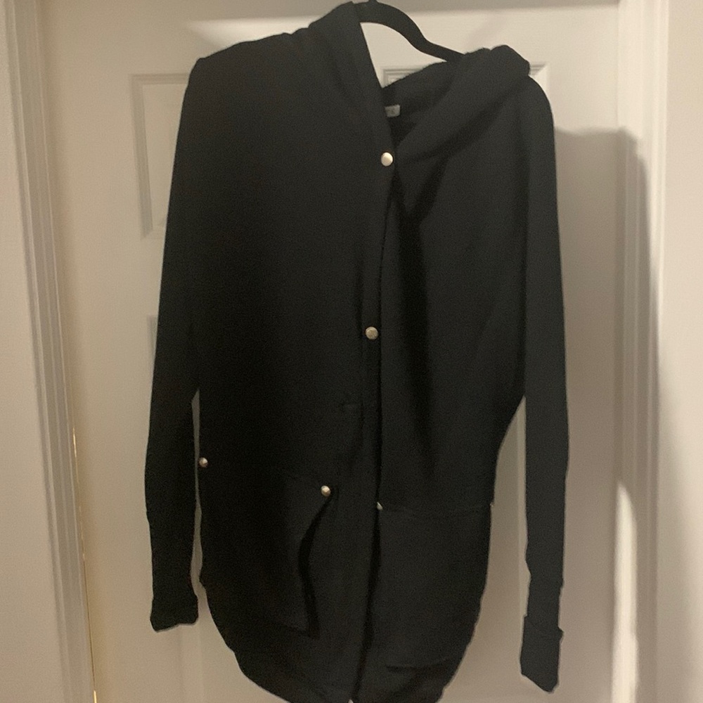 Marste Hooded  sweater in black